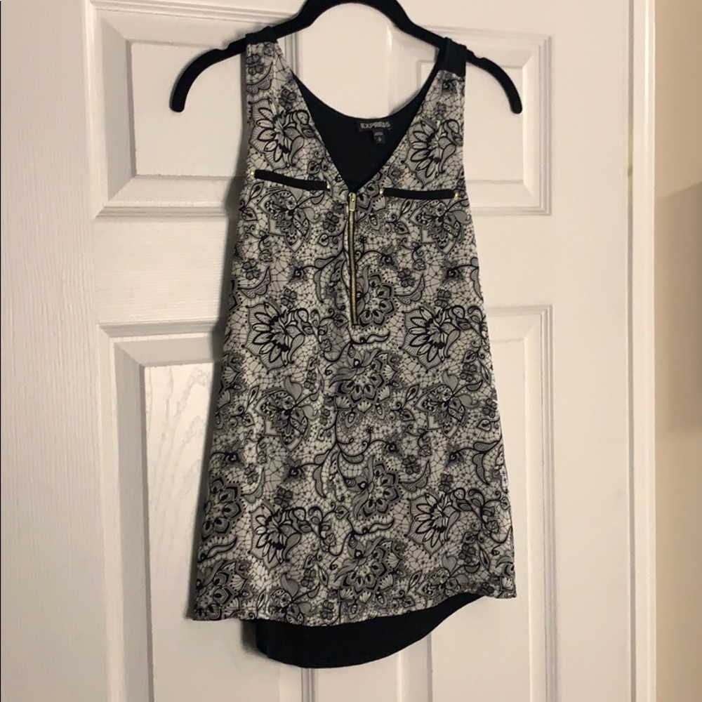 Express Hudson tank - black and white print